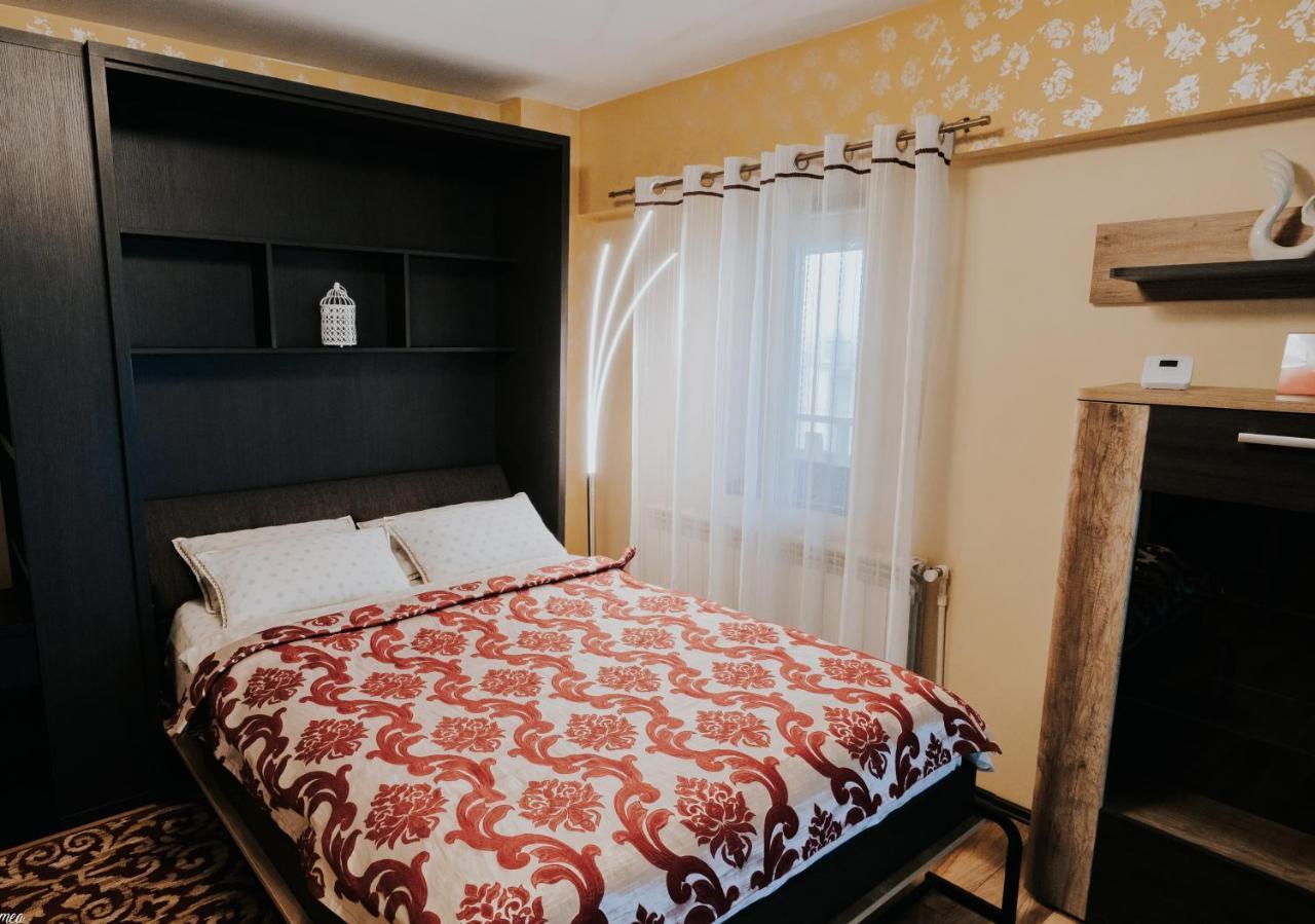 Carla'S Studio Central Palas, Airport Shuttle Iasi Exterior foto