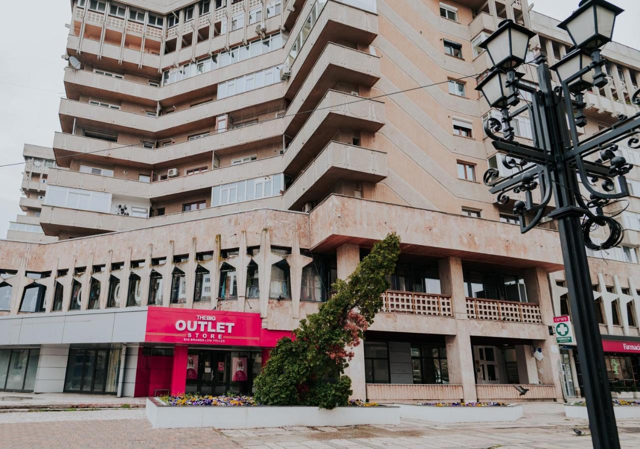 Carla'S Studio Central Palas, Airport Shuttle Iasi Exterior foto