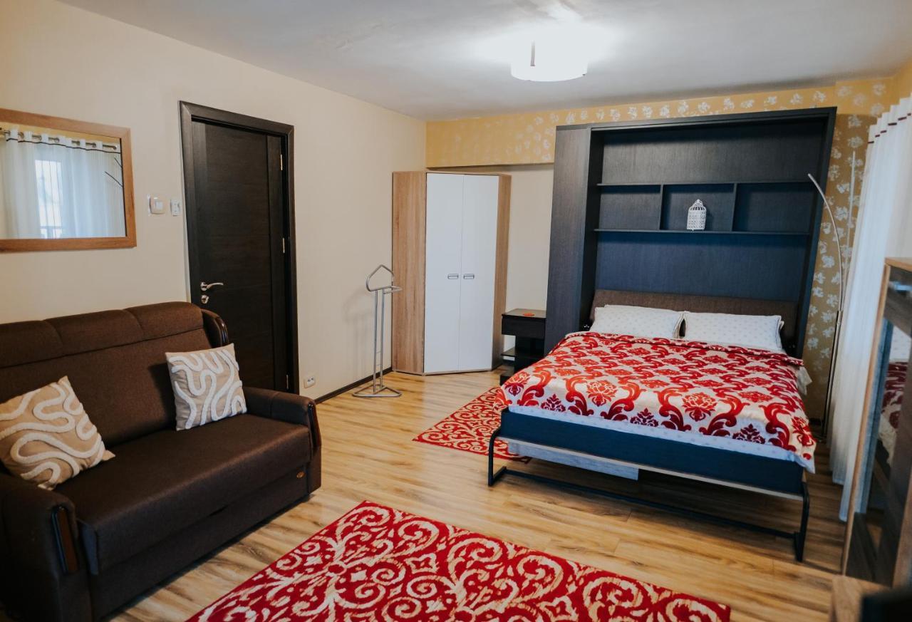 Carla'S Studio Central Palas, Airport Shuttle Iasi Exterior foto